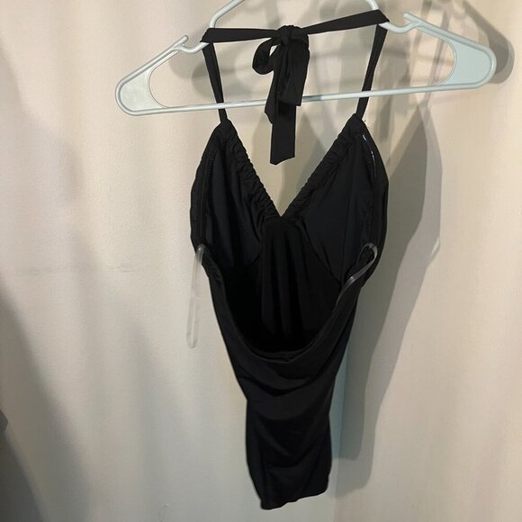 SEA LEVEL Essentials Halter One-Piece Swimsuit in Black Size 6 - Picture 6 of 8